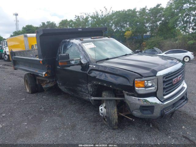  Salvage General Motors Sierra 3500hd Chassis