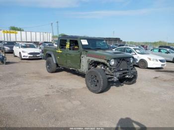  Salvage Jeep Gladiator