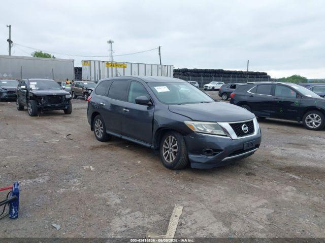  Salvage Nissan Pathfinder