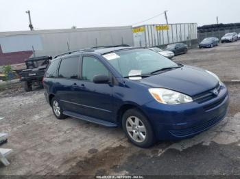  Salvage Toyota Sienna