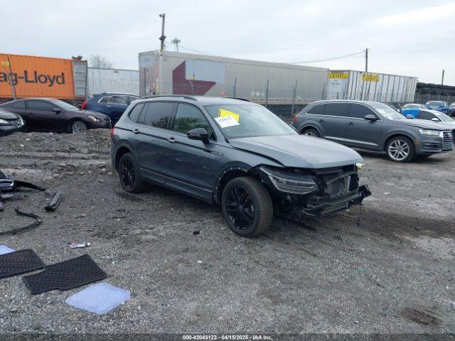  Salvage Volkswagen Tiguan
