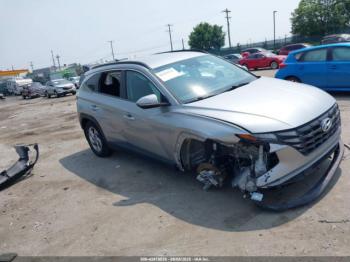  Salvage Hyundai TUCSON