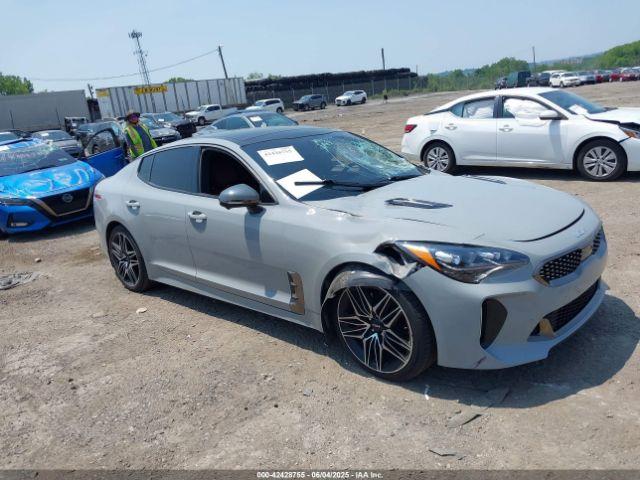  Salvage Kia Stinger