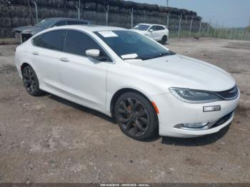  Salvage Chrysler 200