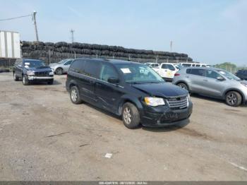  Salvage Chrysler Town & Country
