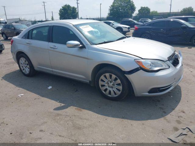  Salvage Chrysler 200