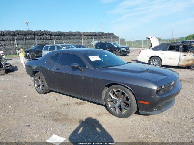  Salvage Dodge Challenger