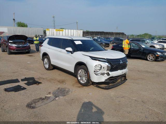  Salvage Mitsubishi Outlander