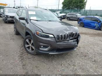  Salvage Jeep Cherokee