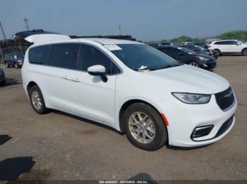  Salvage Chrysler Pacifica