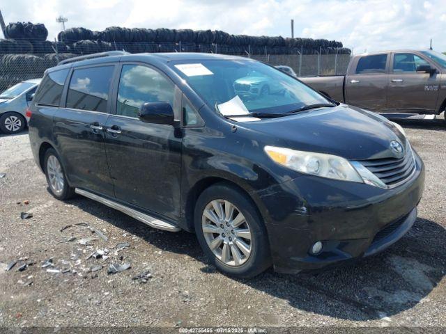  Salvage Toyota Sienna