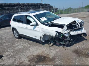  Salvage Jeep Cherokee