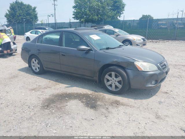  Salvage Nissan Altima