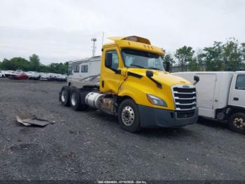  Salvage Freightliner New Cascadia 126