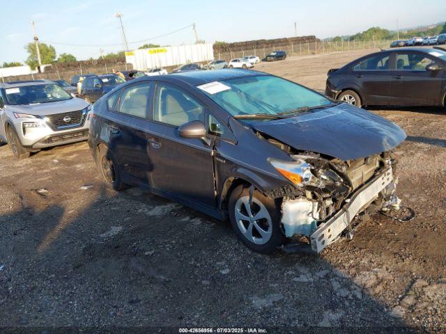  Salvage Toyota Prius
