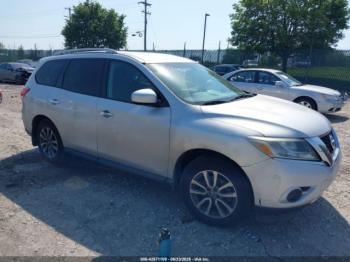  Salvage Nissan Pathfinder