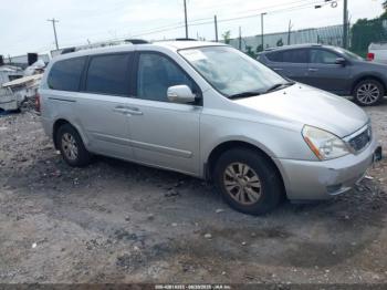  Salvage Kia Sedona