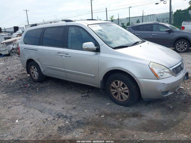  Salvage Kia Sedona