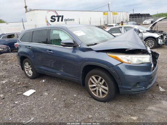  Salvage Toyota Highlander