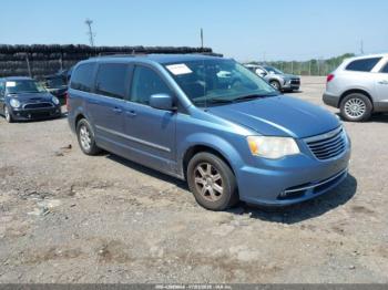  Salvage Chrysler Town & Country