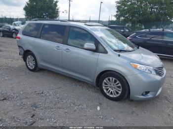  Salvage Toyota Sienna