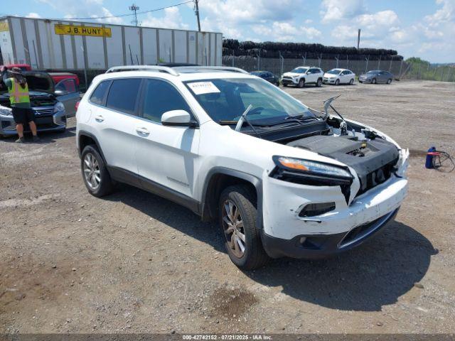  Salvage Jeep Cherokee