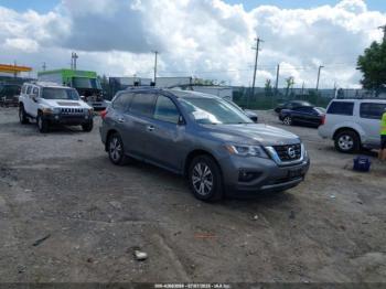  Salvage Nissan Pathfinder