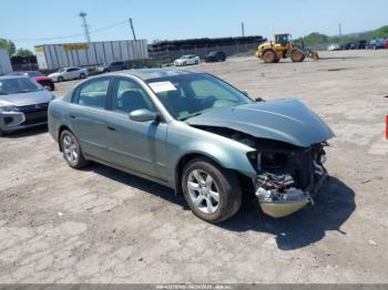  Salvage Nissan Altima