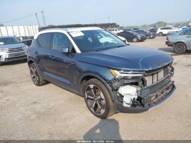  Salvage Volvo XC40