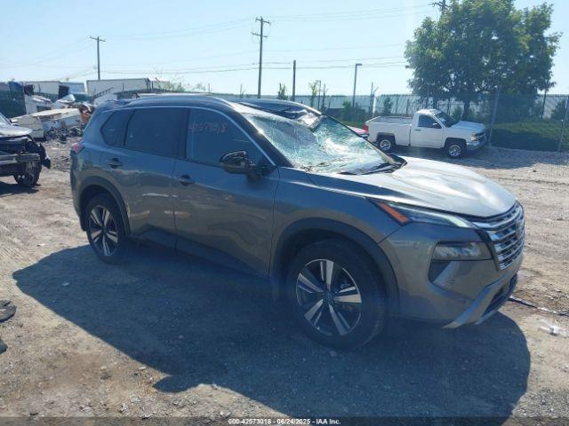  Salvage Nissan Rogue