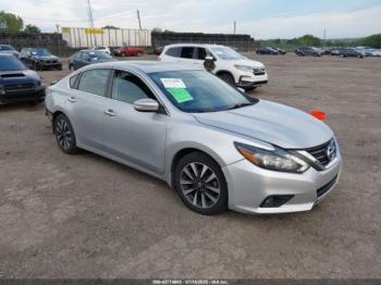  Salvage Nissan Altima