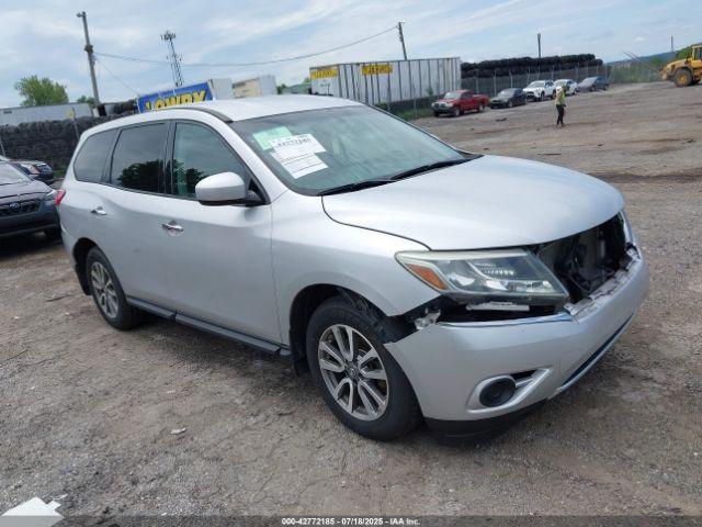  Salvage Nissan Pathfinder