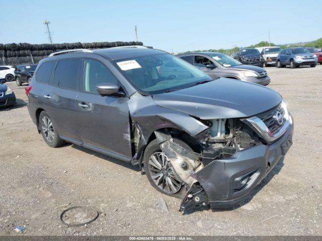  Salvage Nissan Pathfinder