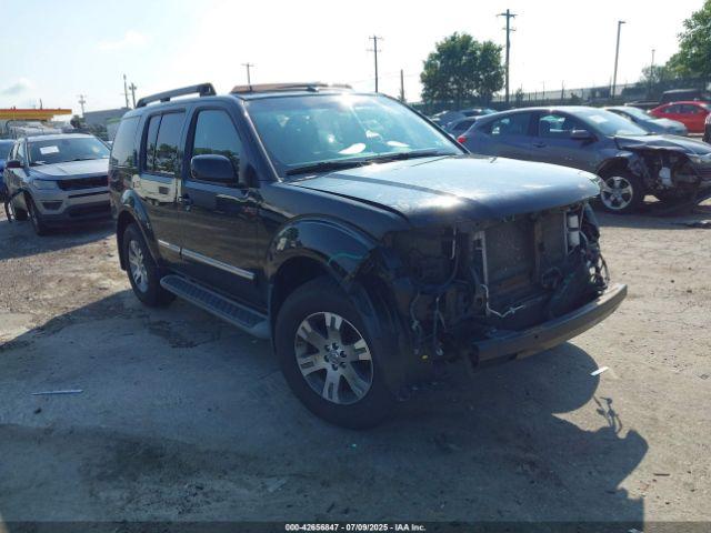  Salvage Nissan Pathfinder