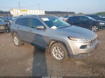  Salvage Jeep Cherokee