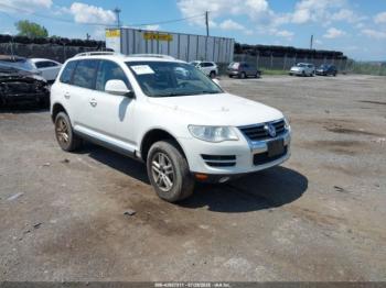  Salvage Volkswagen Touareg