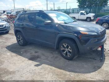  Salvage Jeep Cherokee