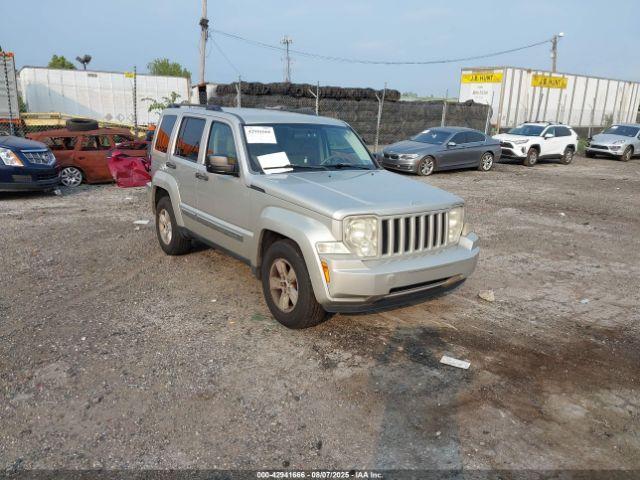  Salvage Jeep Liberty