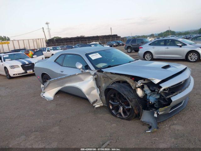  Salvage Dodge Challenger