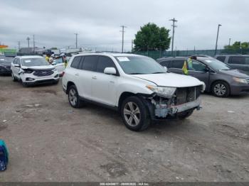  Salvage Toyota Highlander