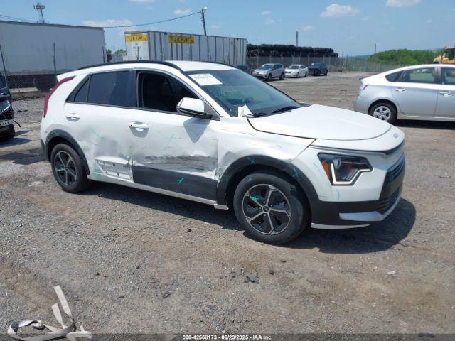  Salvage Kia Niro