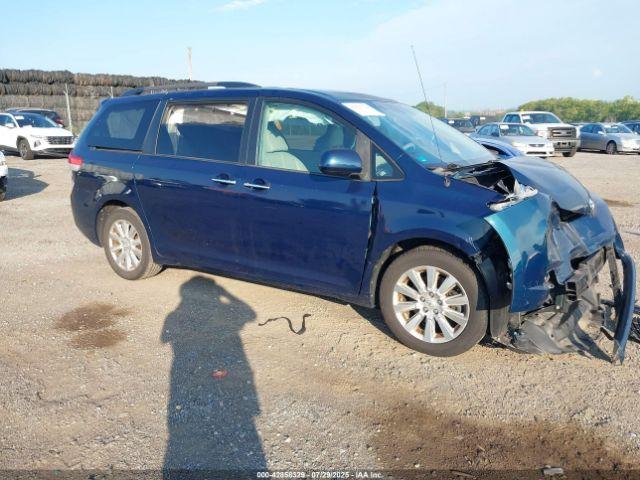  Salvage Toyota Sienna