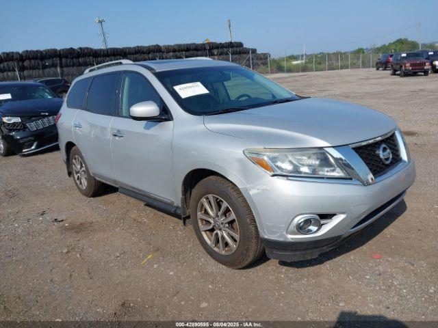  Salvage Nissan Pathfinder
