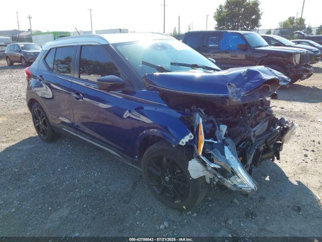  Salvage Nissan Kicks