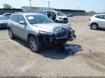  Salvage Jeep Cherokee
