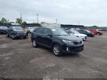  Salvage Kia Sorento