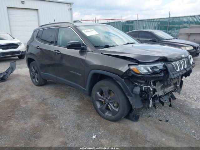  Salvage Jeep Compass