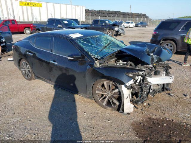  Salvage Nissan Maxima