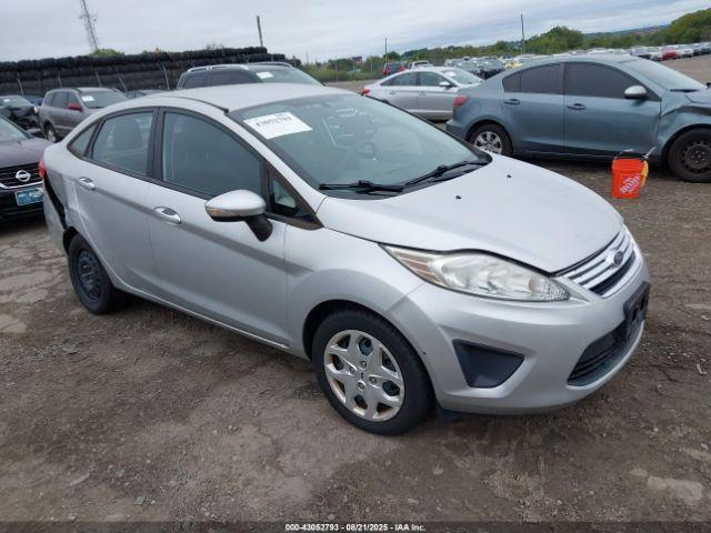  Salvage Ford Fiesta