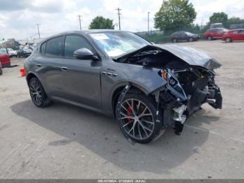  Salvage Maserati Grecale